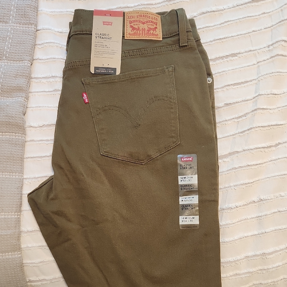 Levi's Army Green Classic Fit.